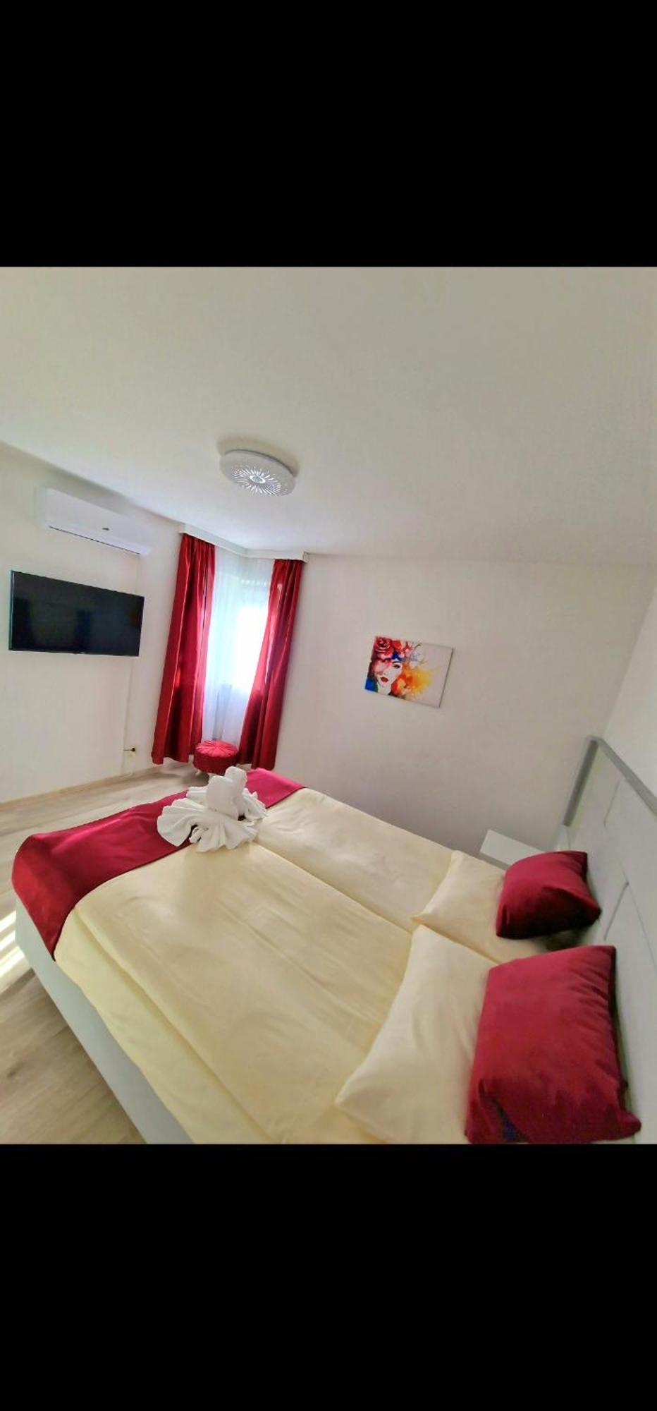 Hidden Gem Apartment โมสตาร์ ภายนอก รูปภาพ